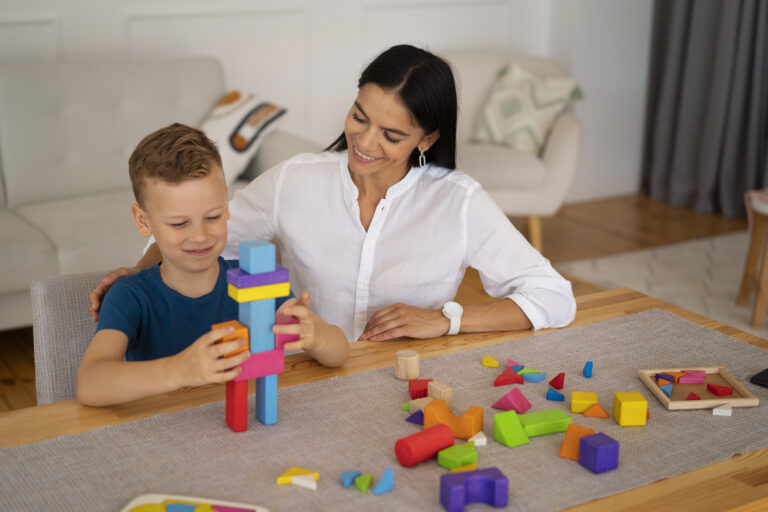 child-with-their-mom-playing-brain-teaser